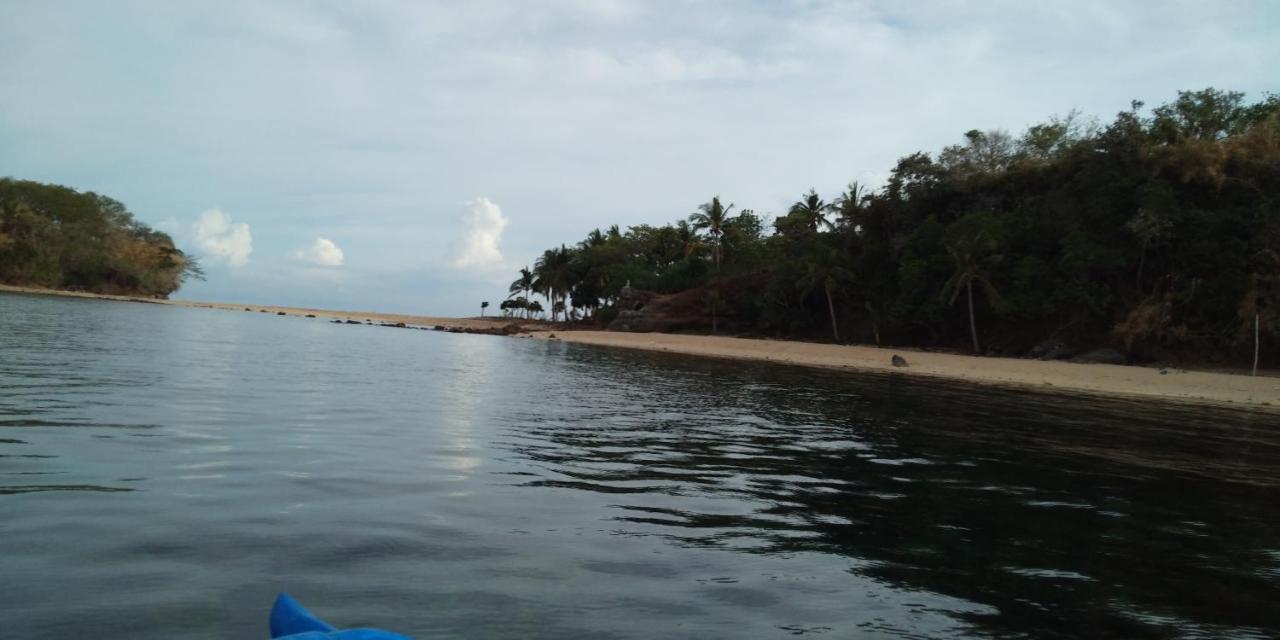 Sand Bar Beach Resort Насугбу Екстер'єр фото